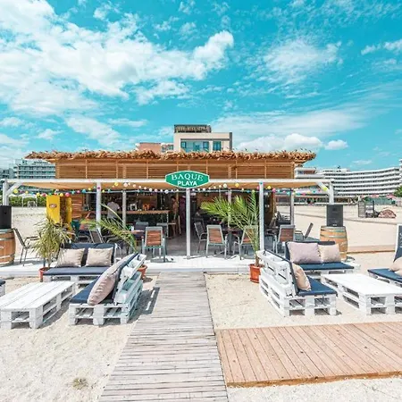 Beach Rooms Roberta Mamaia Exterior photo