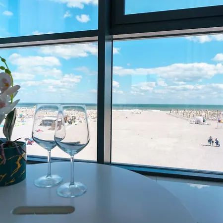 Beach Rooms Roberta Mamaia Exterior photo