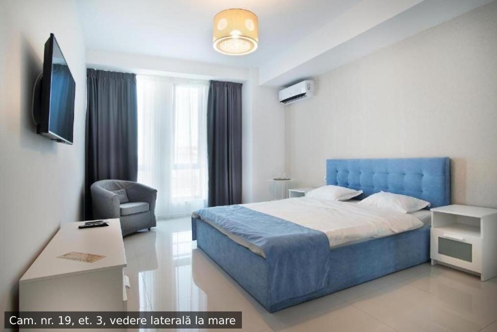 Roberta Apartment